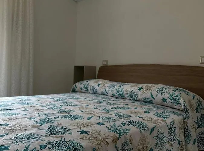 Le Pontine Bed and Breakfast 4*